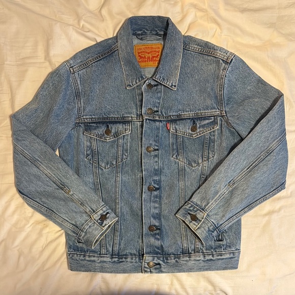 Levi's Blue Lightweight Trucker Jacket - Picture 1 of 4